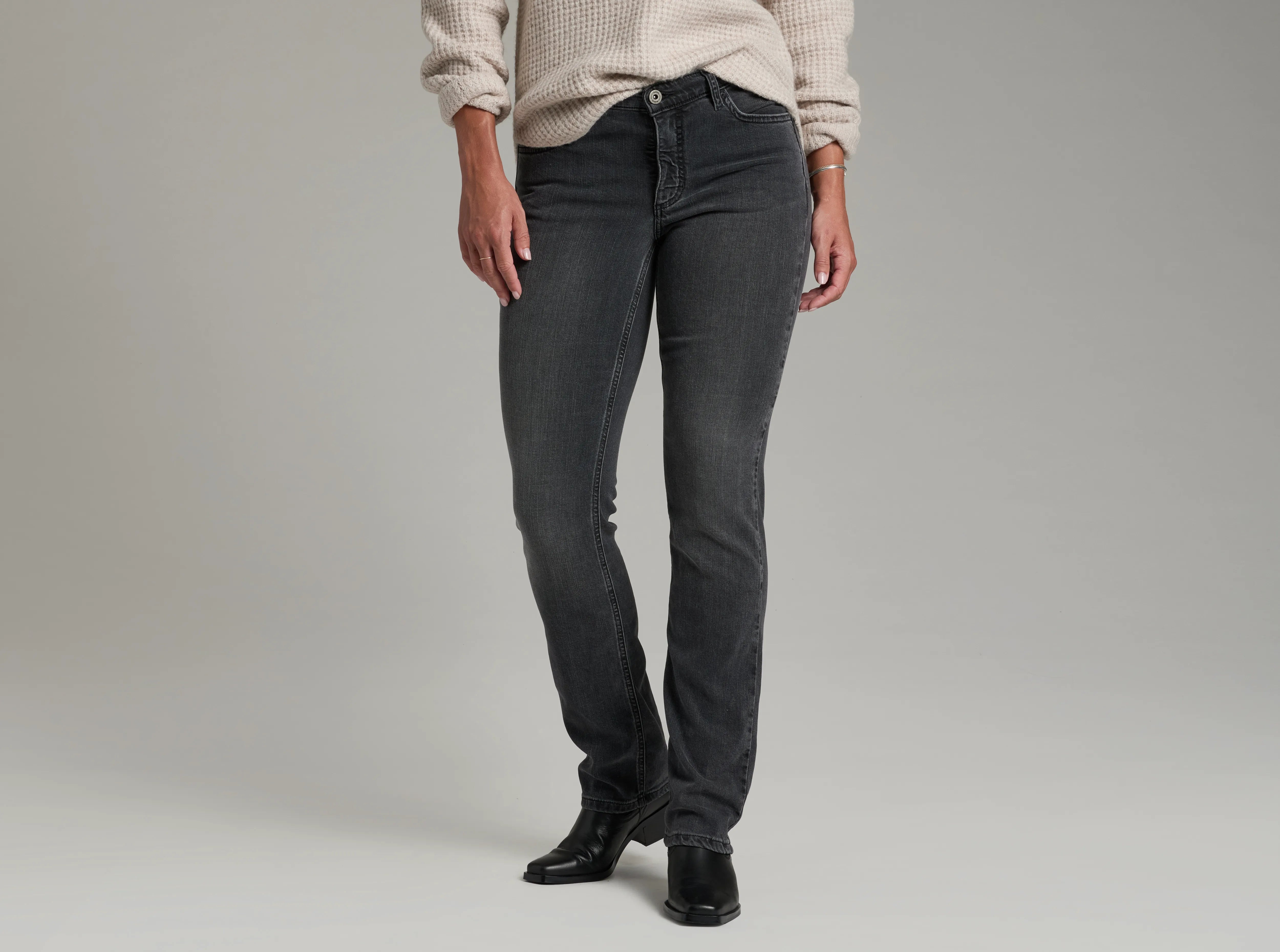 Kontour™ Form Straight Denim