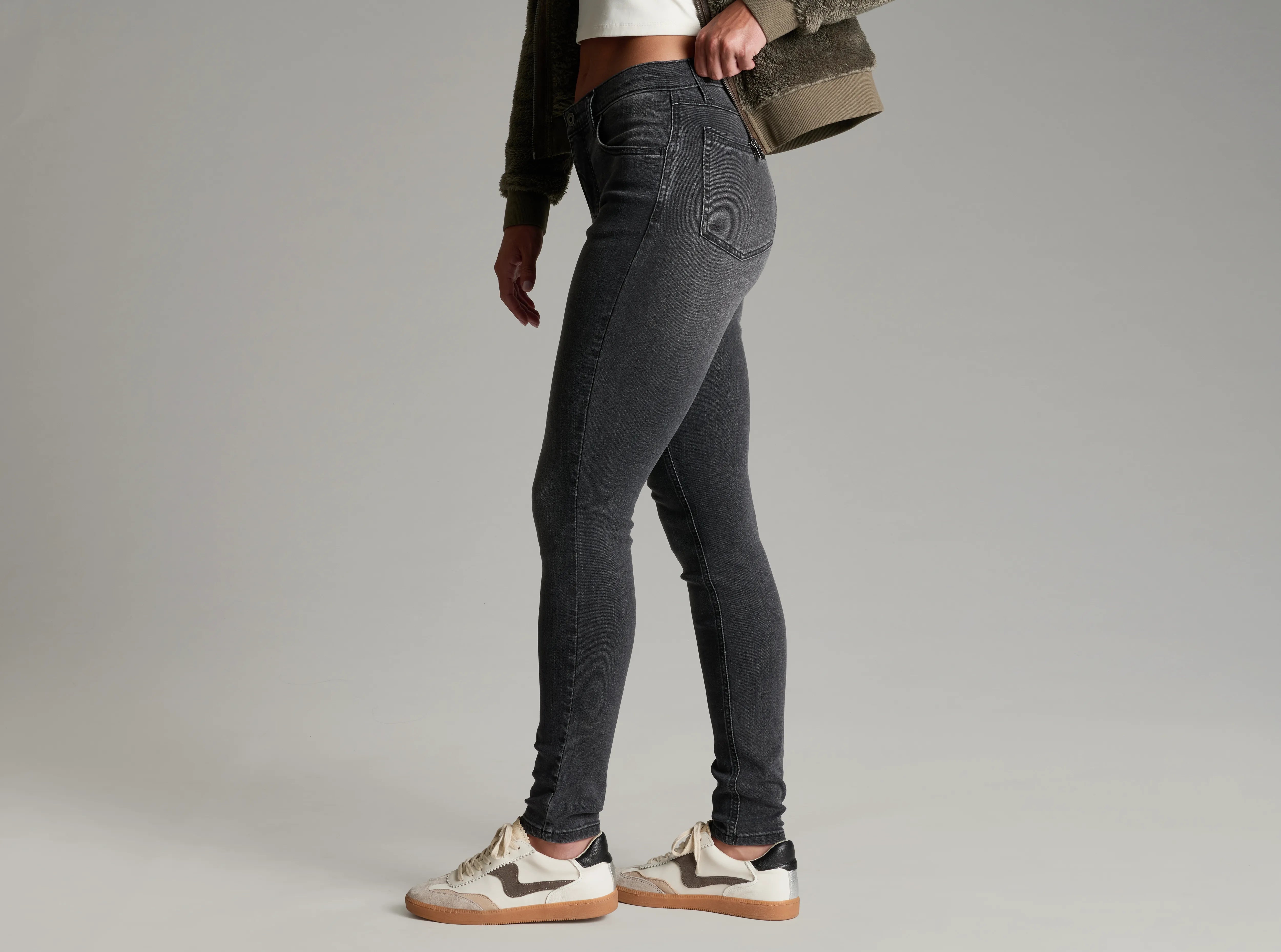 Kontour™ Form Skinny Jeans