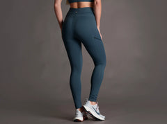 Pulse™ Mid Zip Tight
